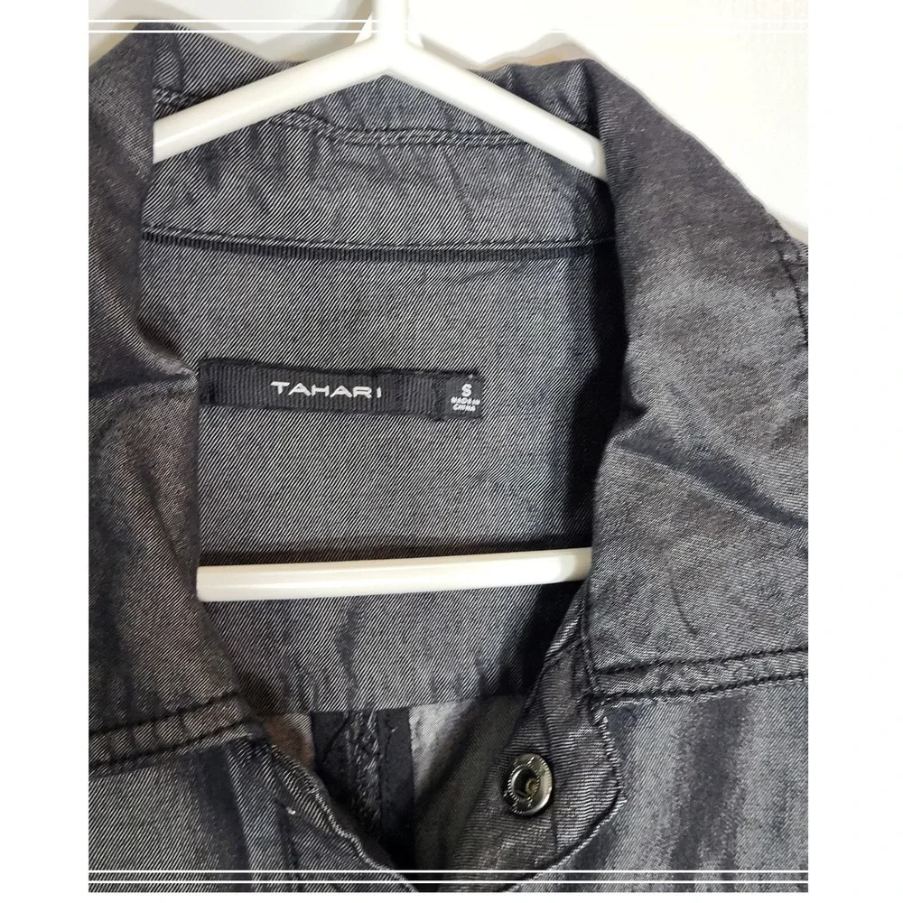 Tahari lightweight trucker